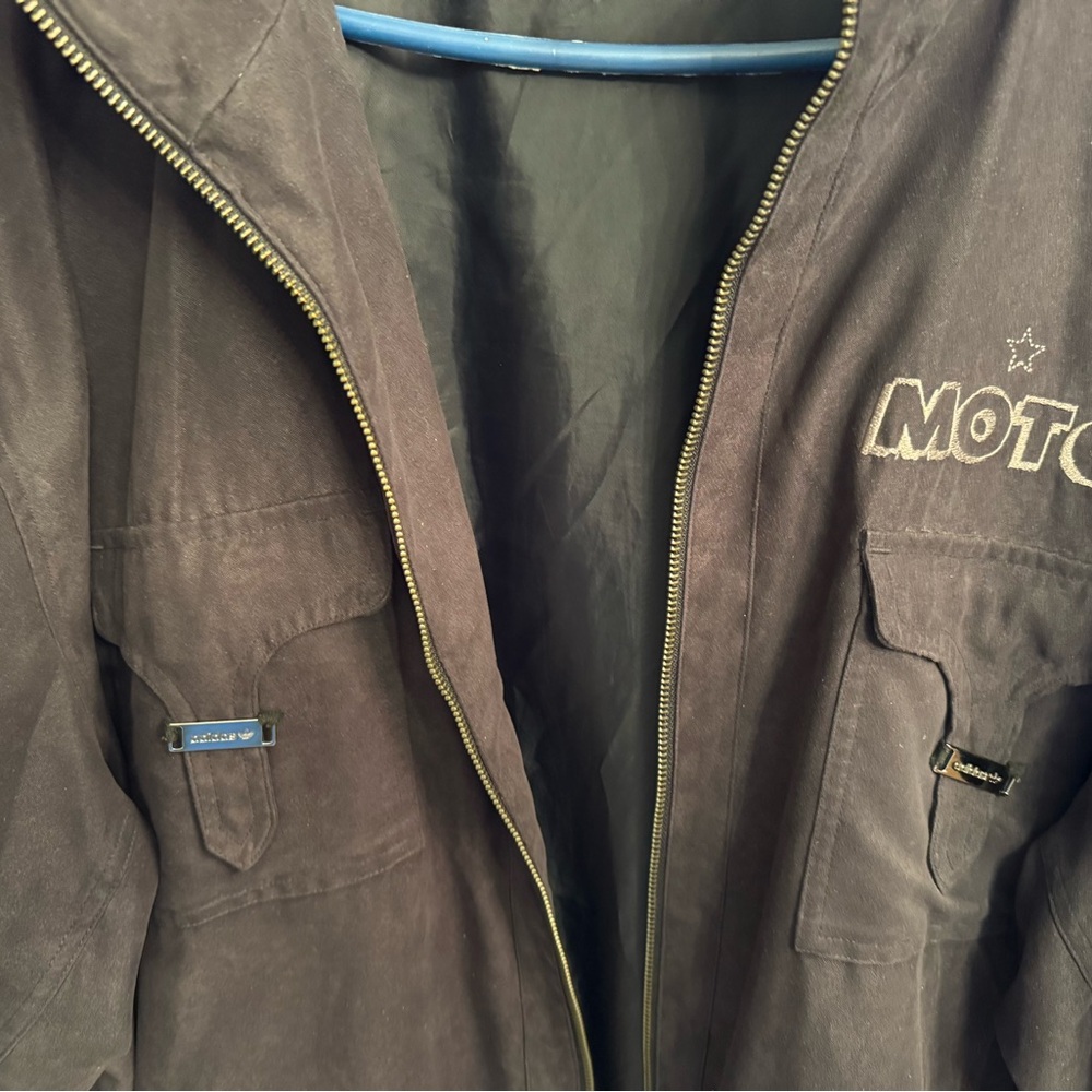 Adidas
Jacket - Picture 2 of 6